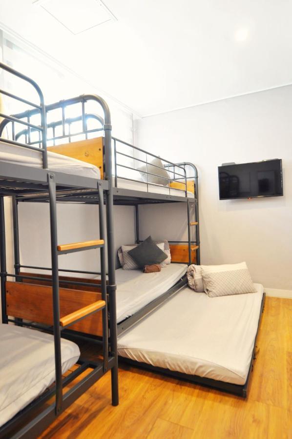 Oyo Hostel Dongdaemun1 Сеул Экстерьер фото